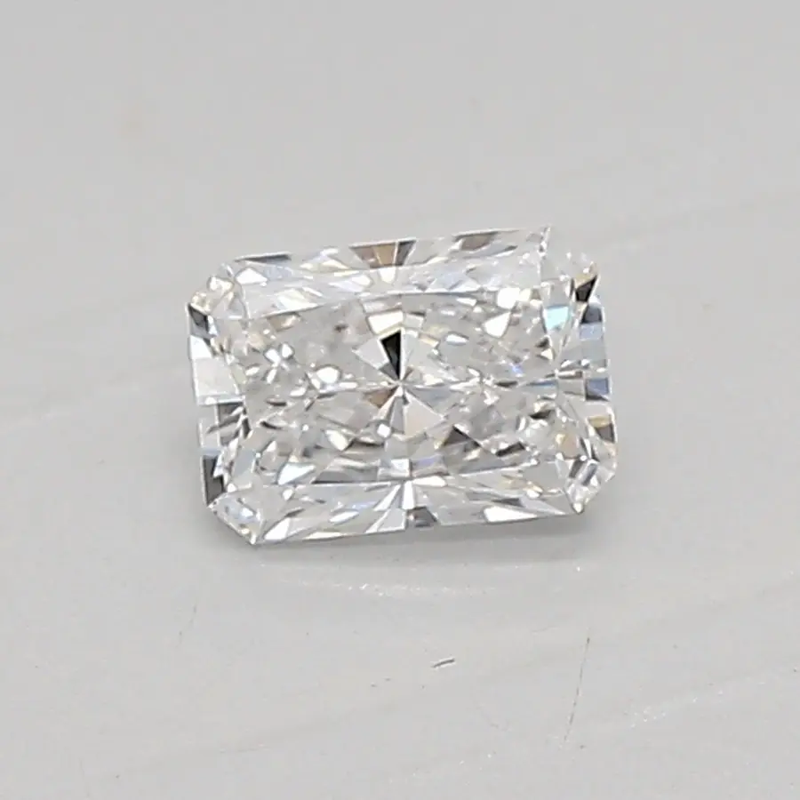 0.31ct D VVS2 Radiant (IGI)