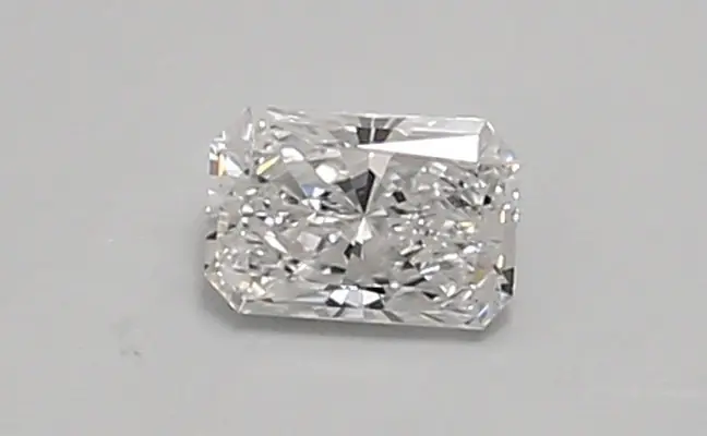 0.31ct E VVS2 Radiant (IGI)