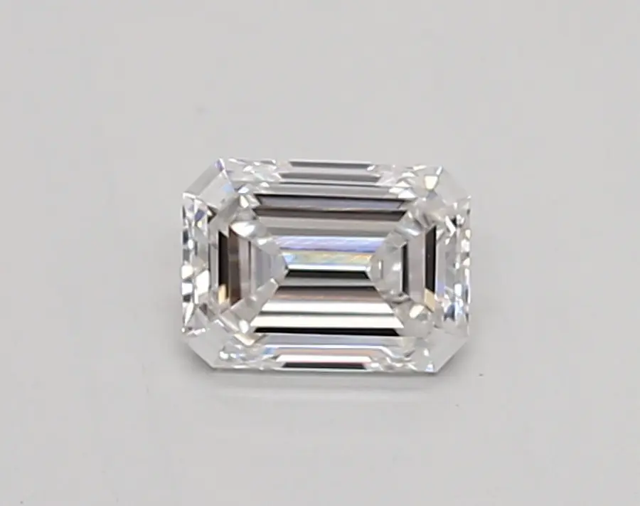 0.31ct E VVS1 Emerald (IGI)