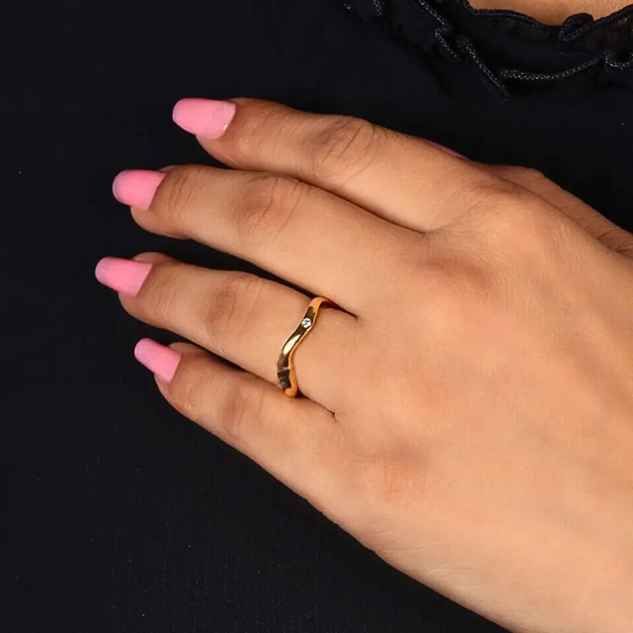 Stackable Curvy Bypass Band for Women