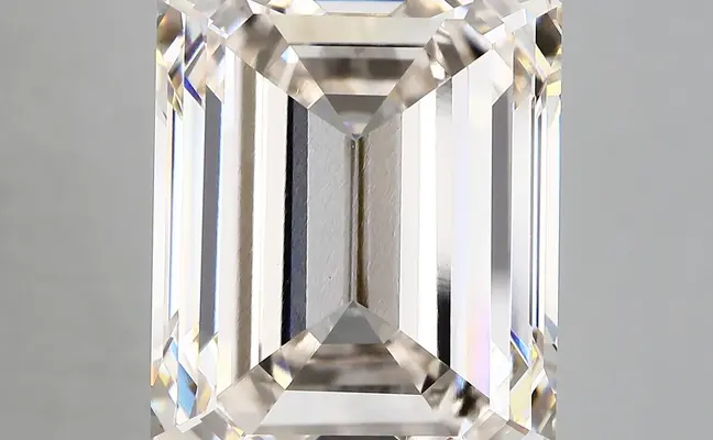 20.22ct I VVS2 Emerald (IGI)