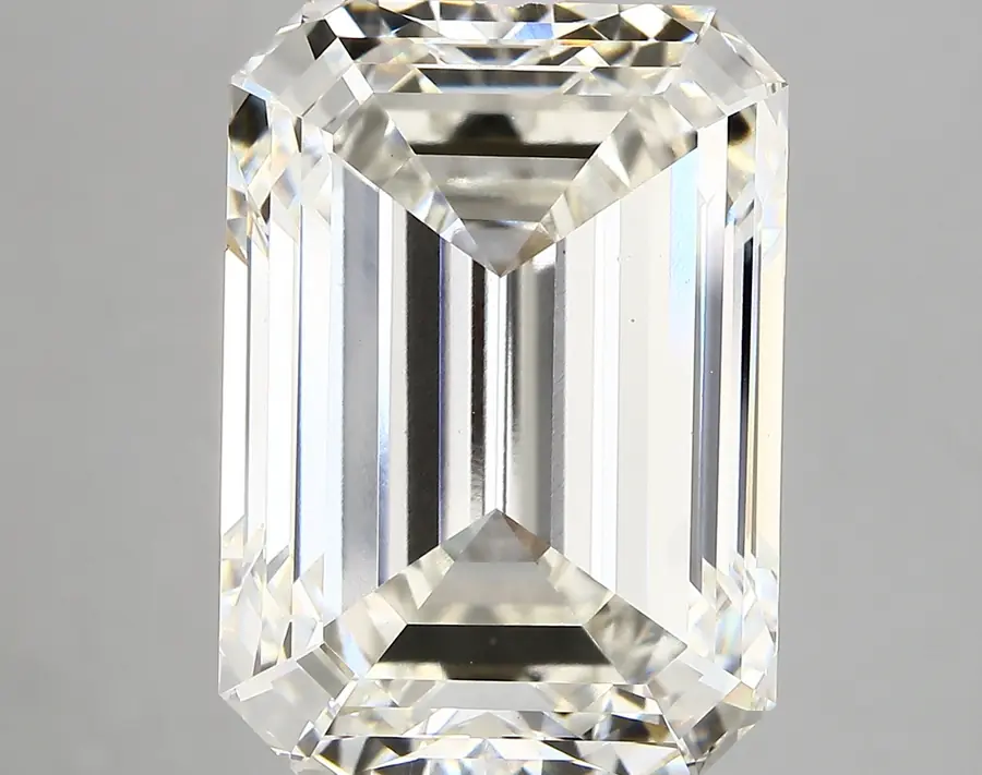 15.38ct H VS1 Emerald (IGI)