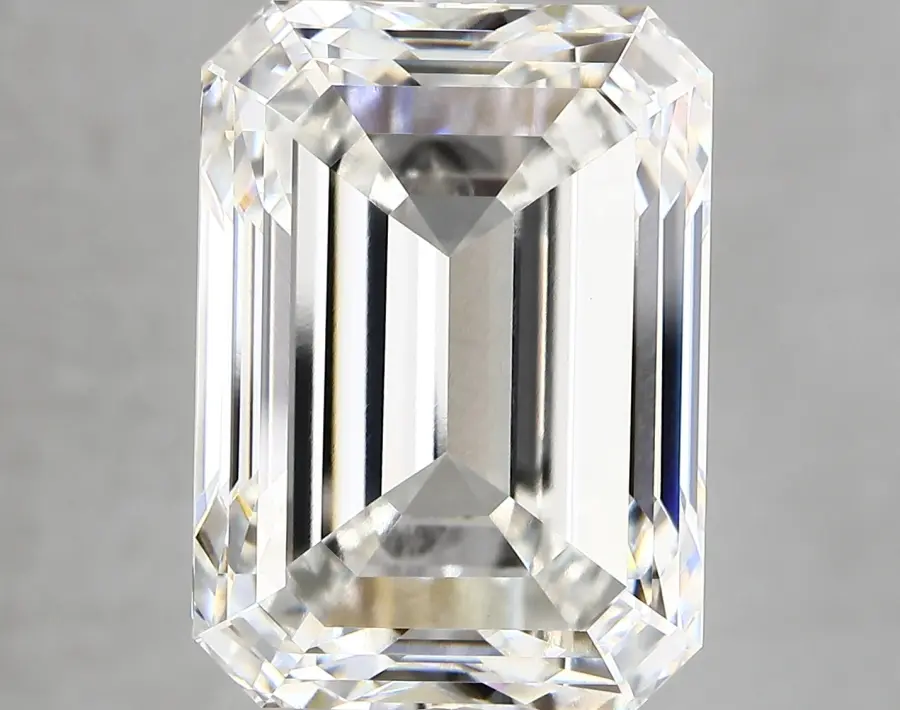 15.16ct G VVS2 Emerald (IGI)