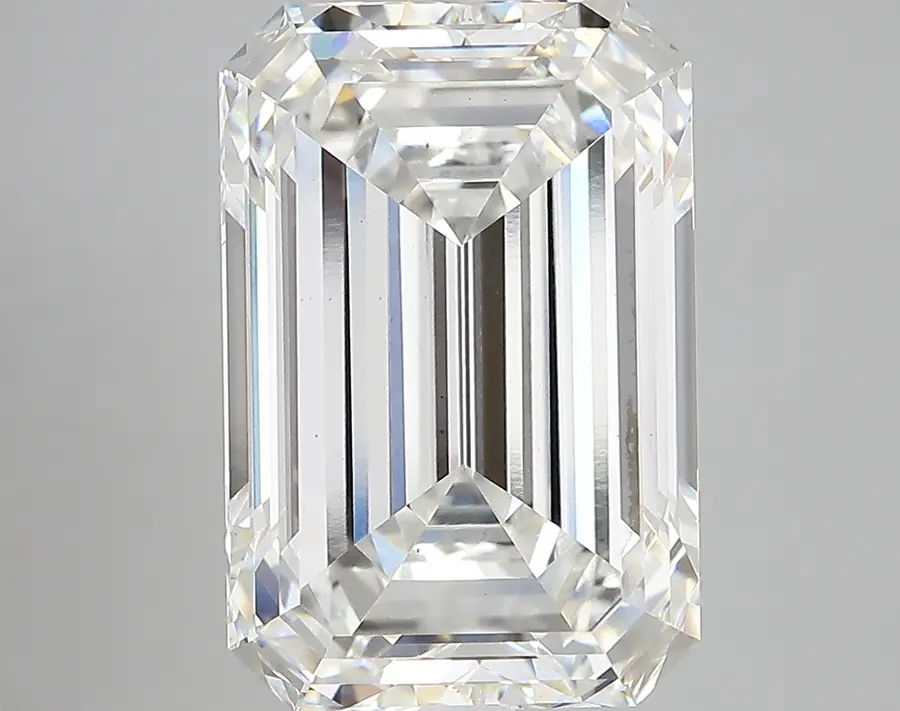 9.09ct G VS1 Emerald (IGI)