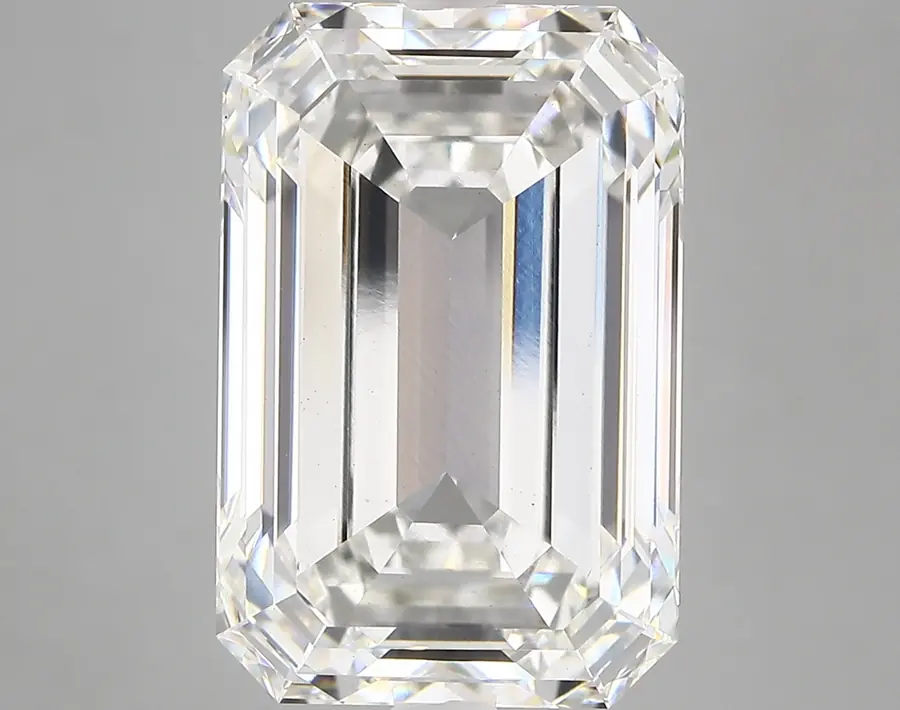 9.05ct G VS1 Emerald (IGI)