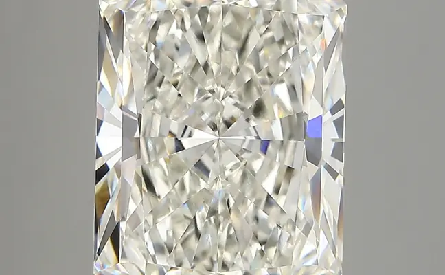 7.38ct G VVS2 Radiant (IGI)