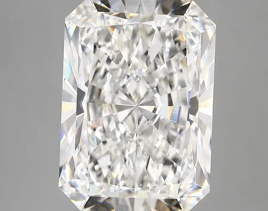 7.08ct E VVS2 Radiant (IGI)