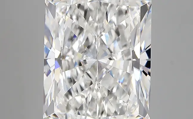 7.04ct E VVS2 Radiant (IGI)