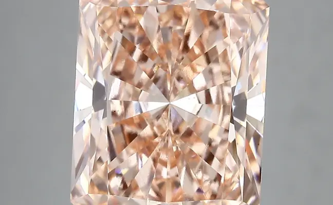 7.03ct FANCY VIVID  PINK VS2 Radiant (IGI)