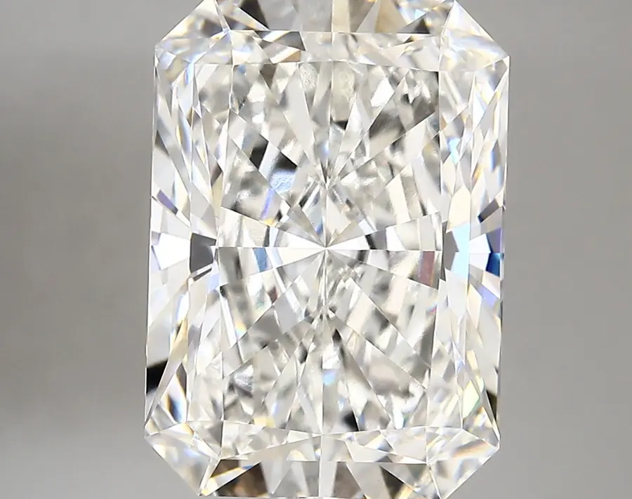 6.67ct F VVS2 Radiant (IGI)