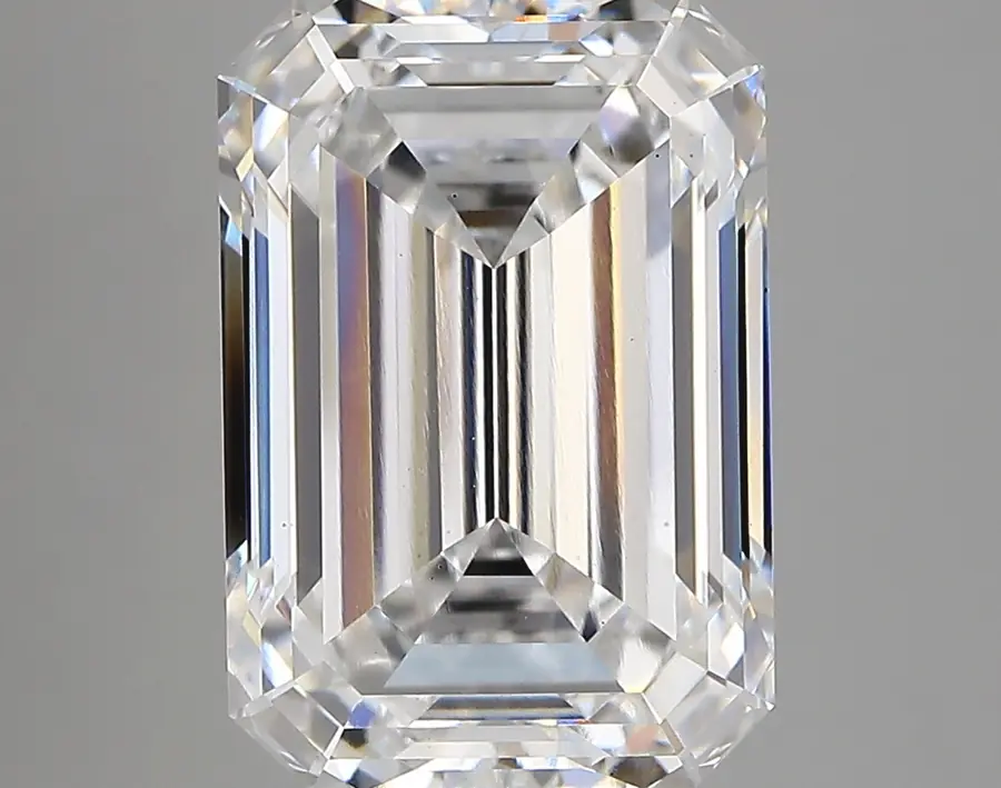 6.57ct E VS1 Emerald (IGI)