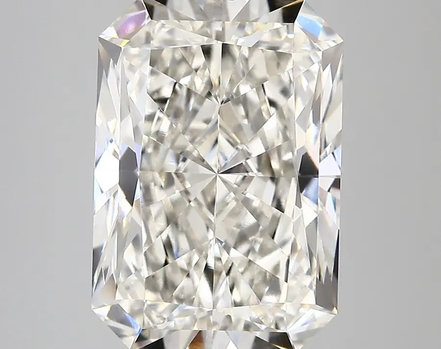 6.43ct G VVS2 Radiant (IGI)