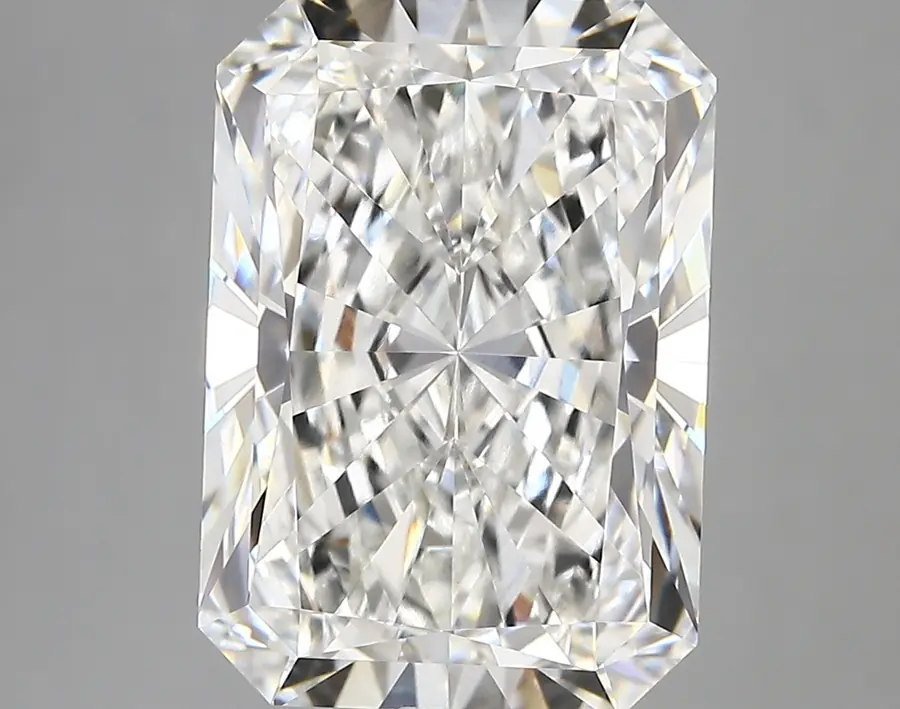 6.42ct E VVS2 Radiant (IGI)