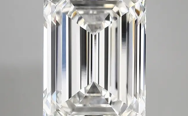 6.34ct F VVS2 Emerald (IGI)