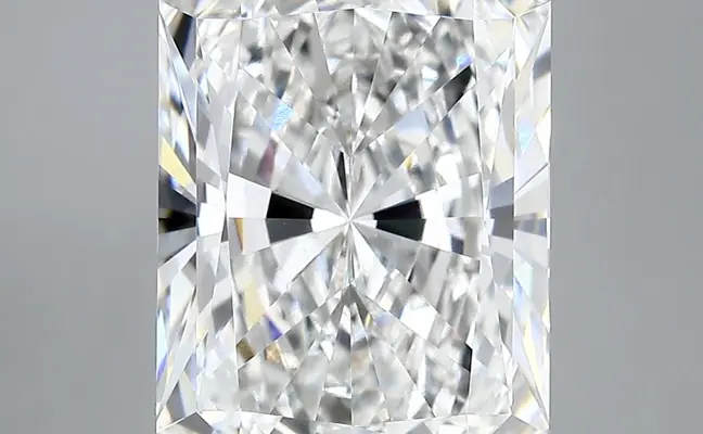 6.22ct E VVS2 Radiant (IGI)