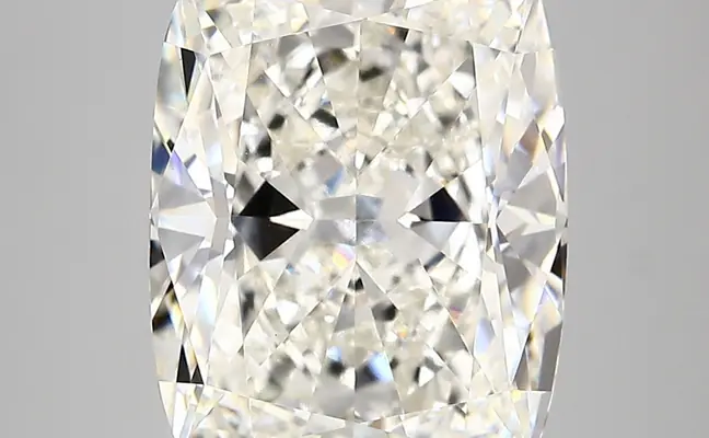 6.20ct G VVS2 Cushion (IGI)