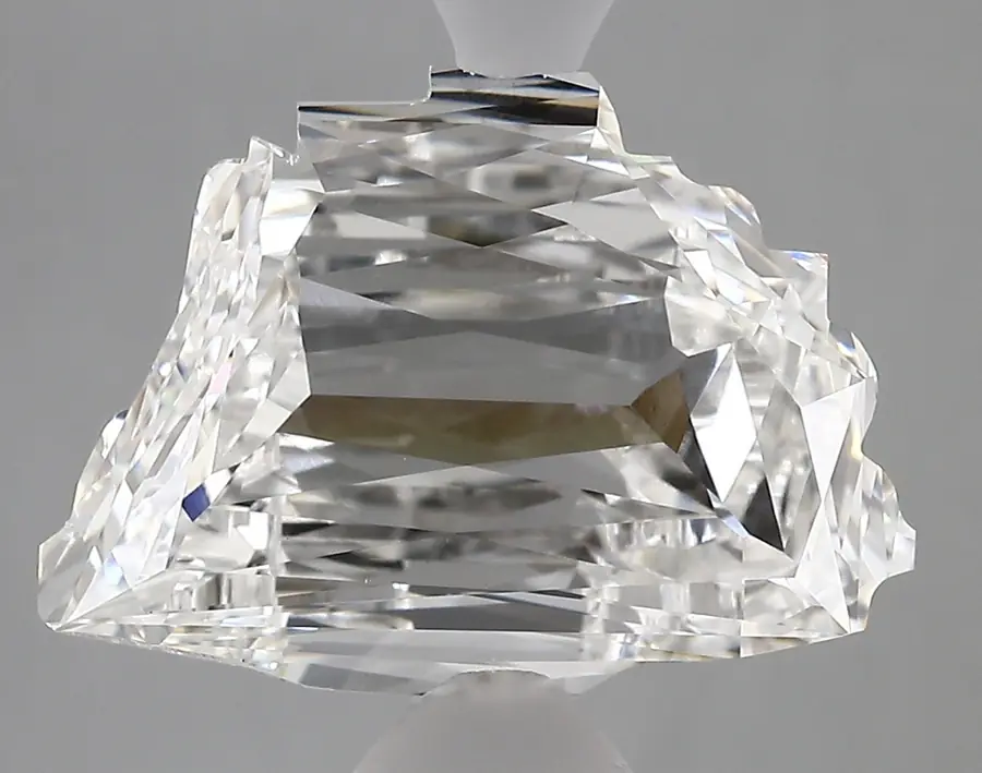6.18ct F VVS2 The Colosseum (IGI)