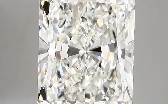 6.13ct F VVS2 Radiant (IGI)