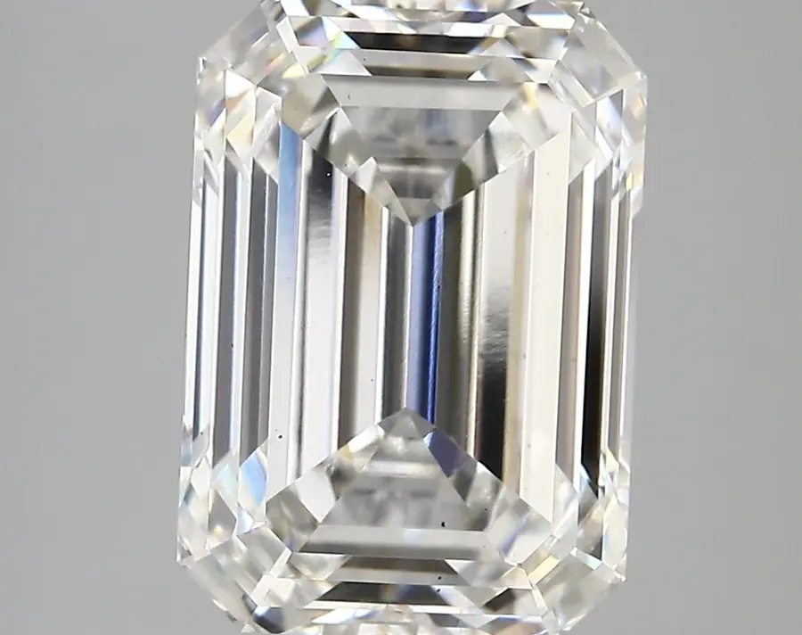 6.09ct F VS1 Emerald (IGI)