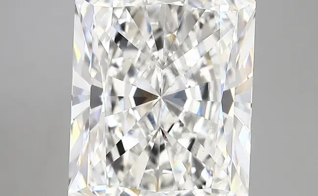 6.05ct E VVS2 Radiant (IGI)
