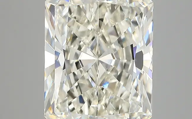 6.04ct G VVS2 Radiant (IGI)