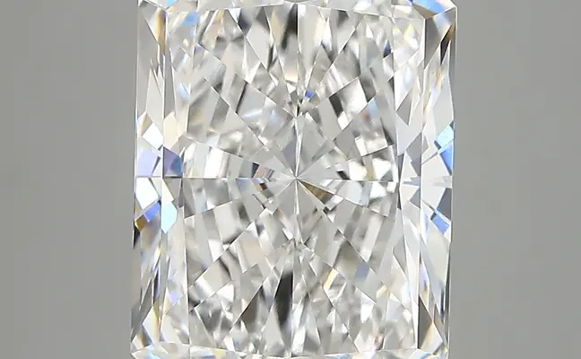 6.01ct E VVS2 Radiant (IGI)