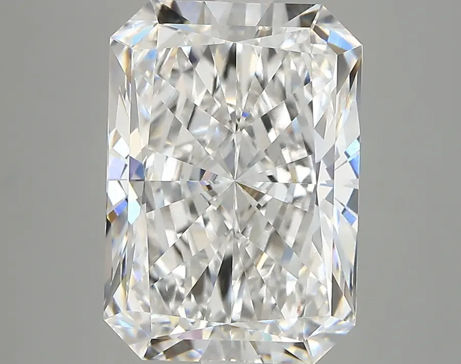 6.01ct E VVS2 Radiant (IGI)