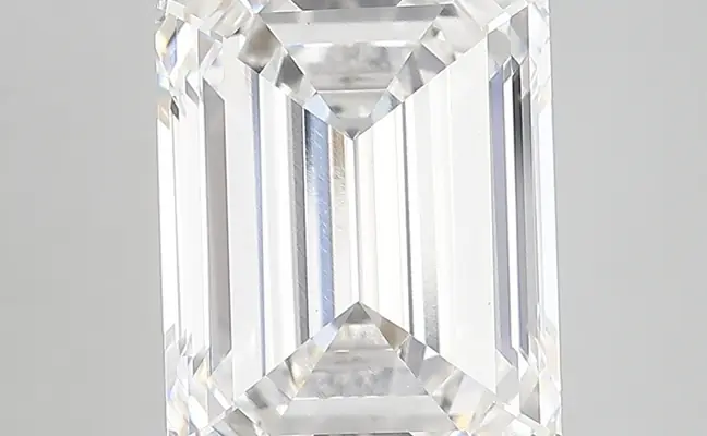 5.71ct G VS1 Emerald (IGI)
