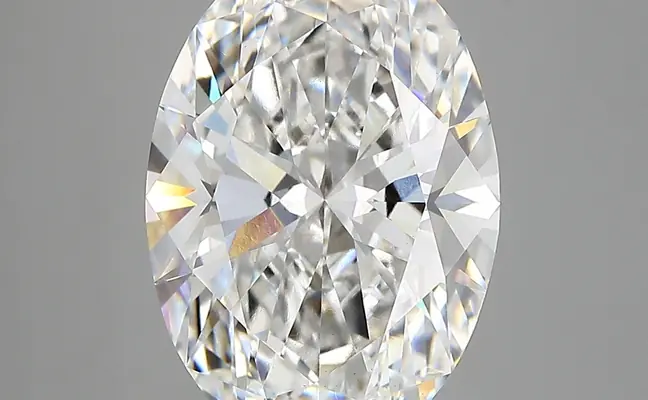 5.61ct E VS1 Oval (IGI)