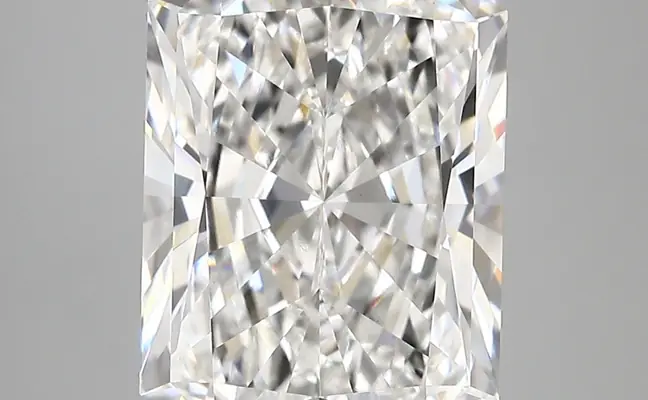 5.39ct E VVS2 Radiant (IGI)
