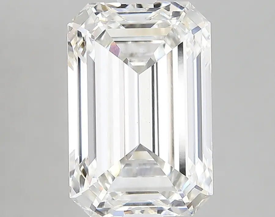5.24ct G VS1 Emerald (IGI)