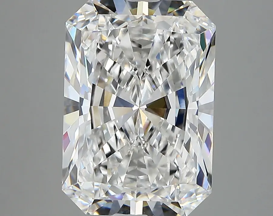 5.18ct D VVS2 Radiant (IGI)