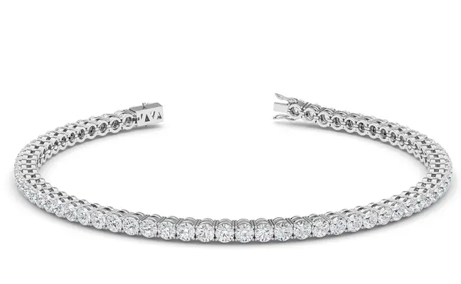 Four Prong 4 CT TW Natural Diamond Tennis Bracelet