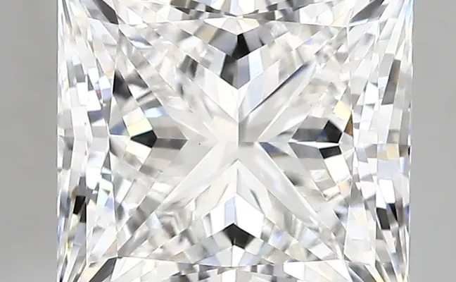 5.06ct E VVS2 Princess (IGI)