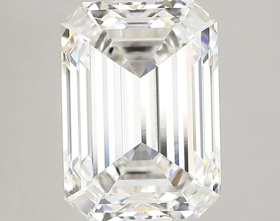 5.04ct G VS1 Emerald (IGI)