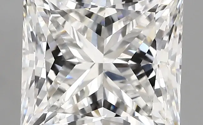 4.77ct E VVS2 Princess (IGI)