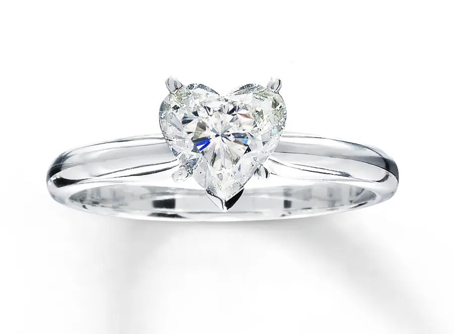 CaratX 1.00 Carat Heart Shape Solitaire Diamond Engagement Ring