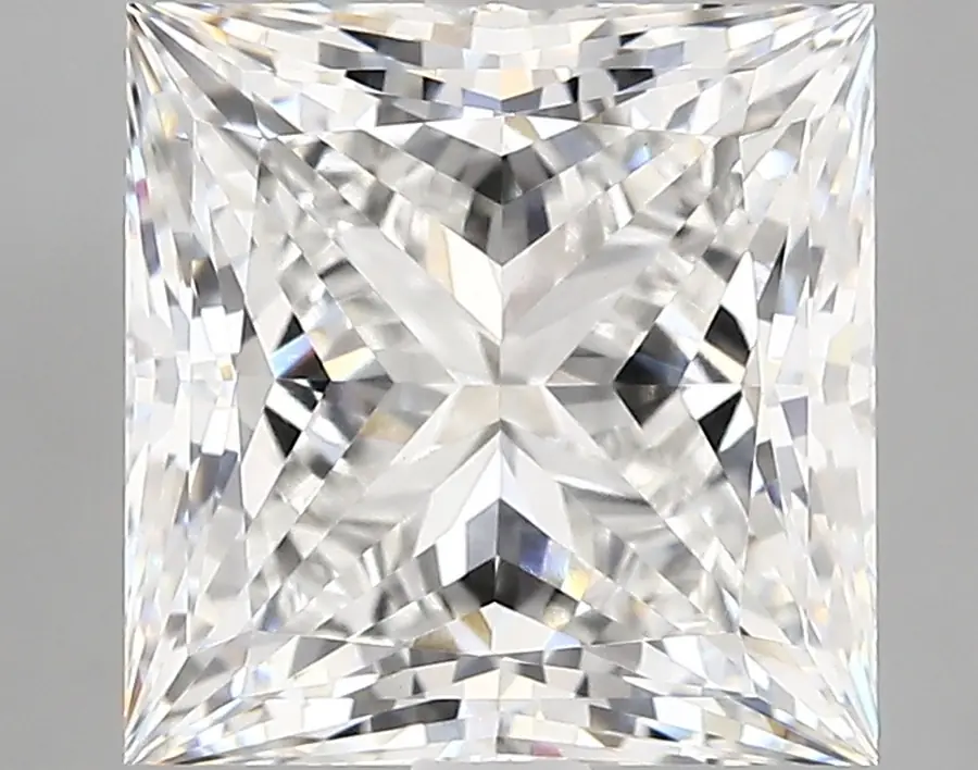 4.69ct E VVS2 Princess (IGI)