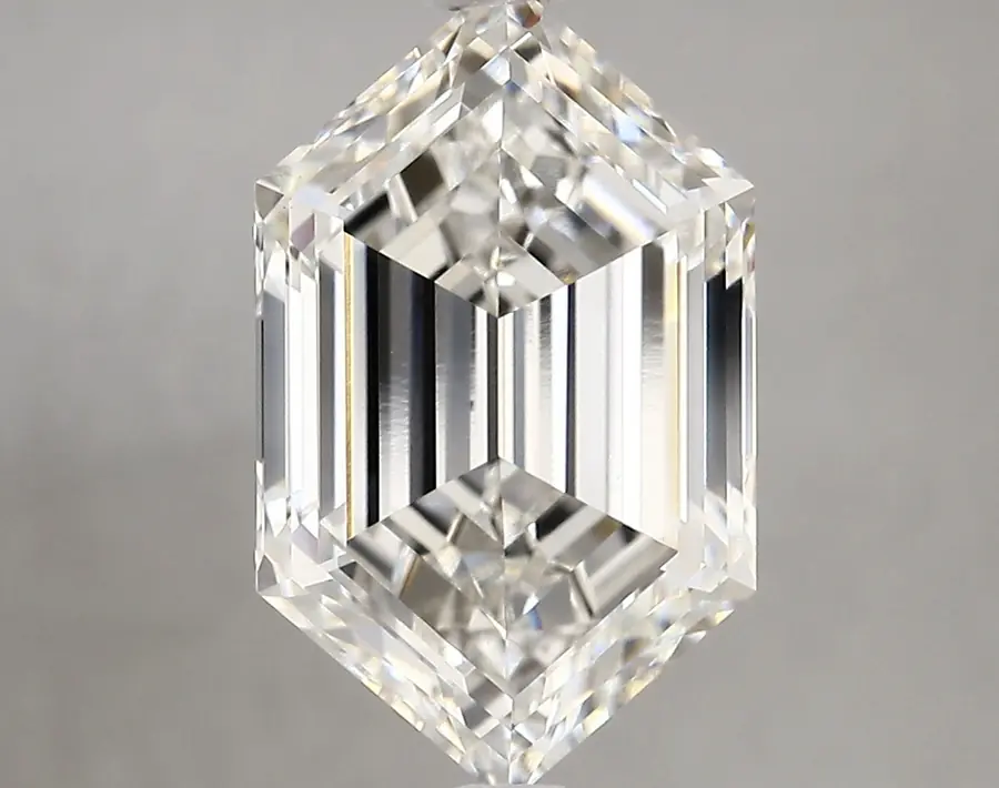 4.68ct E VVS2 Long Hexagon (IGI)