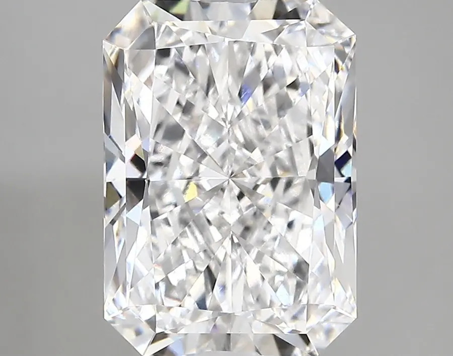 4.63ct D VVS2 Radiant (IGI)