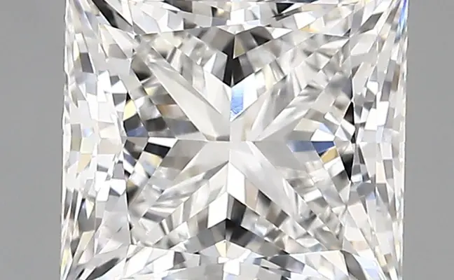 3.28ct E VVS1 Princess (IGI)