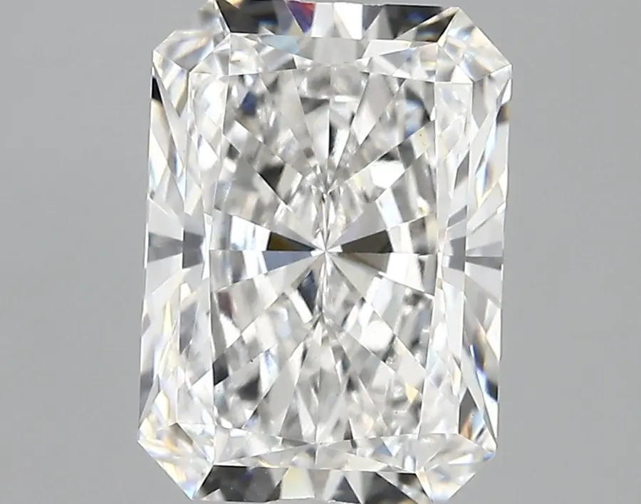 3.18ct E VVS2 Radiant (IGI)