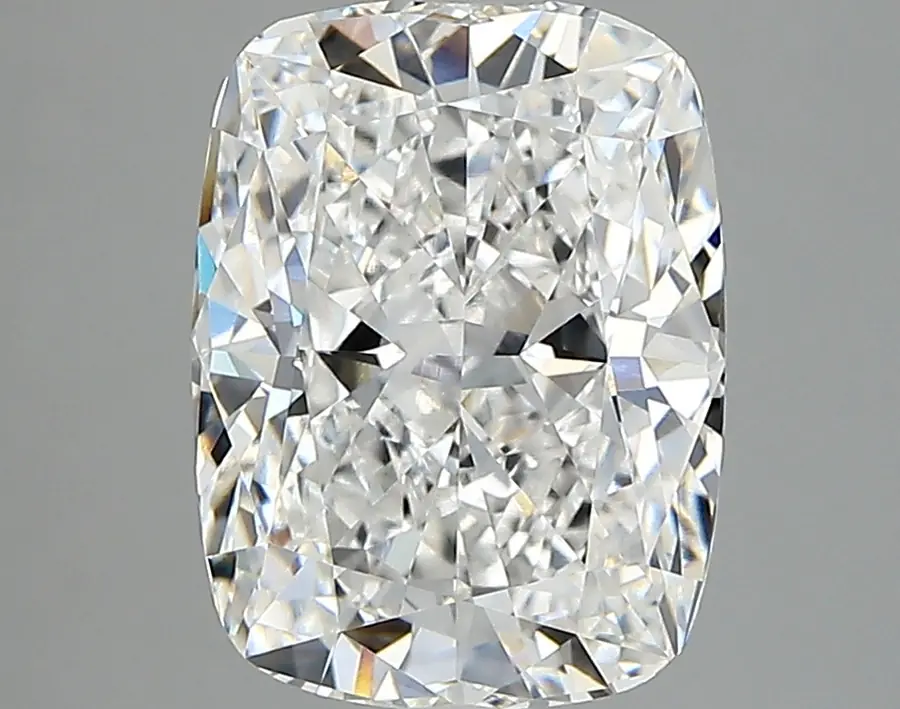 3.15ct E VVS1 Cushion (IGI)