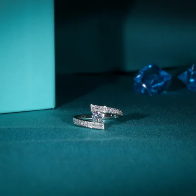 Lab Grown Diamonds - Round Bypass Shank Solitaire Ring
