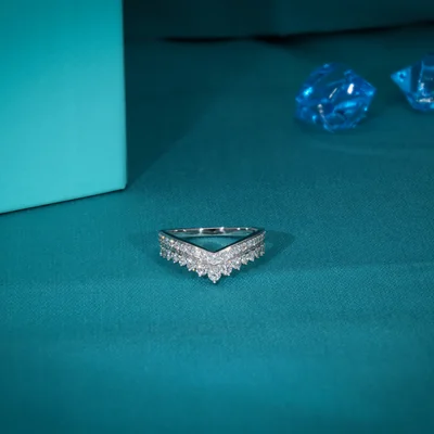 Lab Grown Diamond Wedding Band | Crown Ring