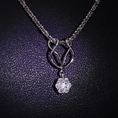Lab Grown Diamond Flower Pendant