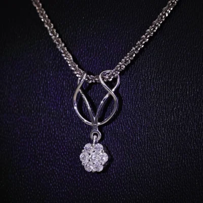 Lab Grown Diamond Flower Pendant