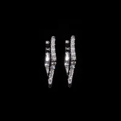 0.30 TCW Minimalist Hoop Earring