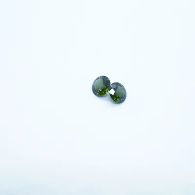 2.40 ct Round Green Zircon Pair