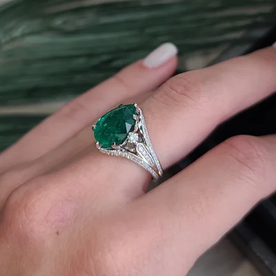3.32ct Octagon Cut Emerald Ring With Diamonds